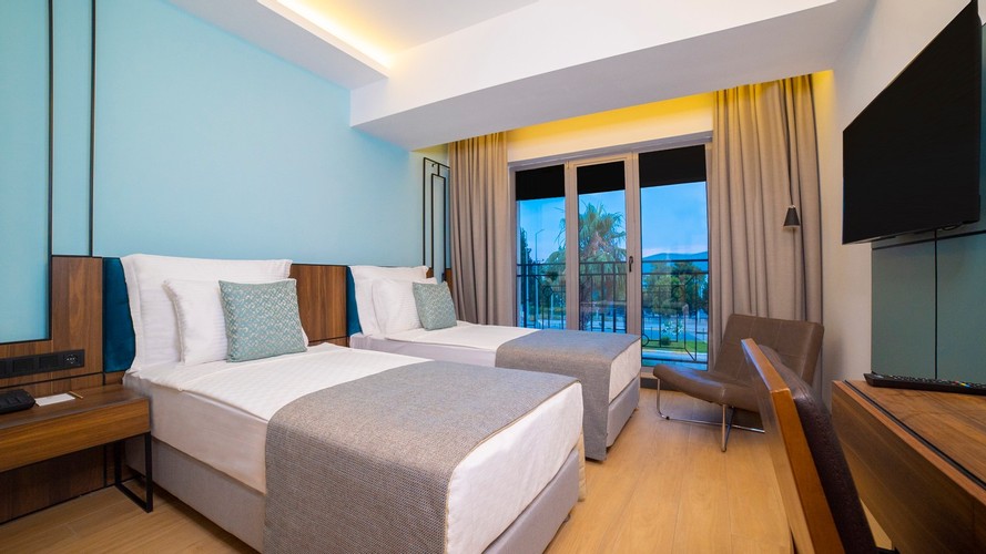 Twin Room, Pool View