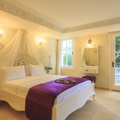 Deluxe Suite Room, Garden View