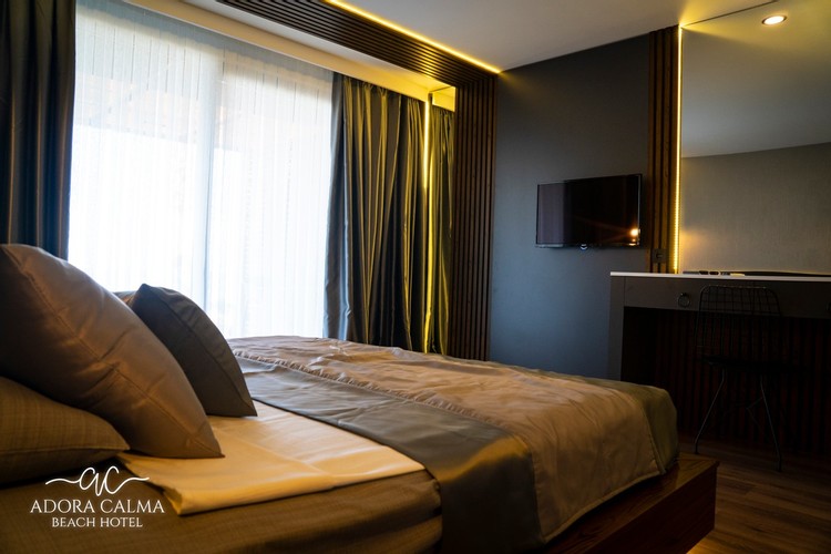 Romantic Suite Room (Jacuzzi)