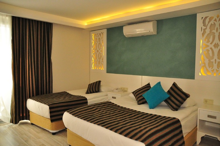 Sea View Room - Triple