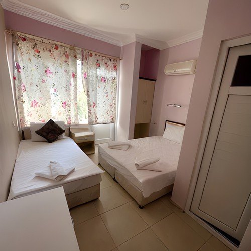 Economy Room, Garden View