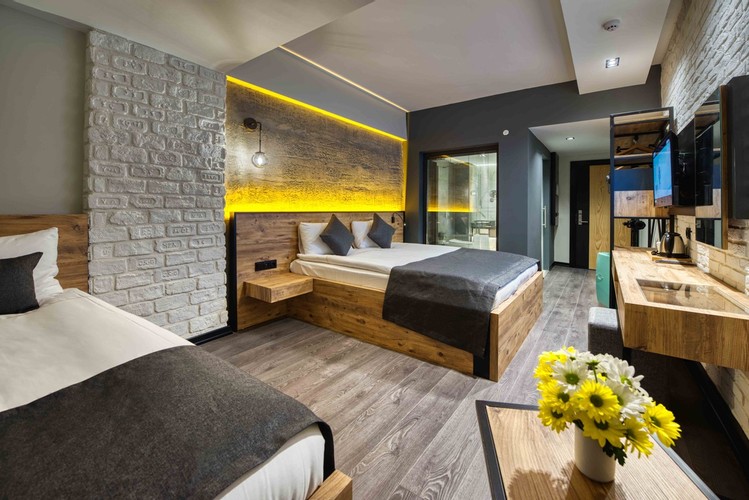 Deluxe Oda (3 Kişilik)