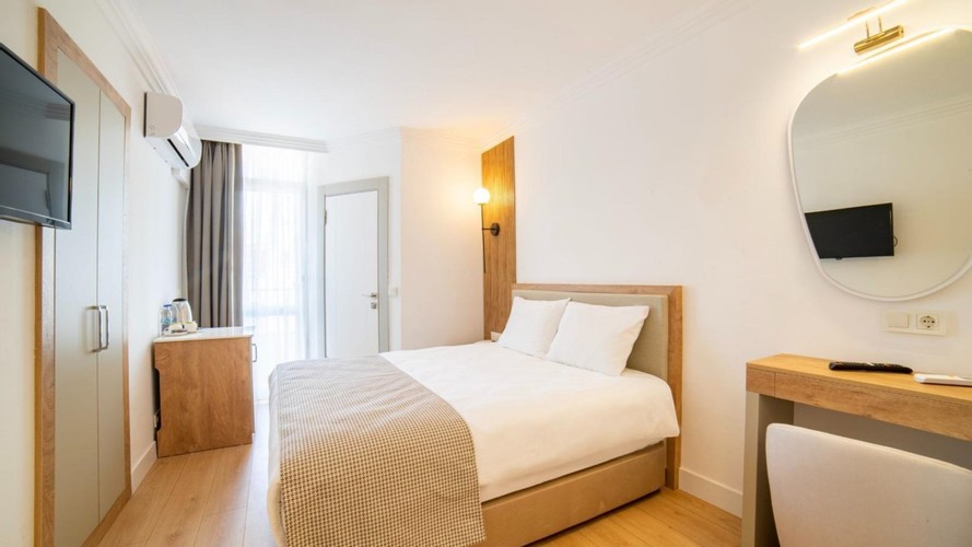 Standart Oda, Kara Manzaralı