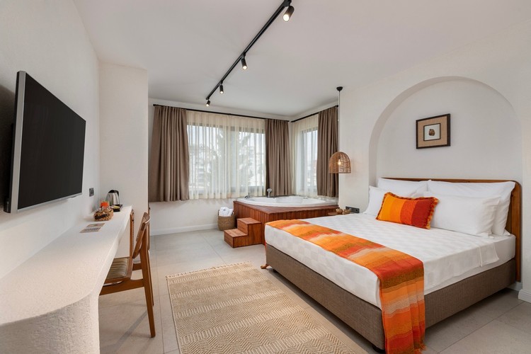 Suite Room (Jacuzzi)