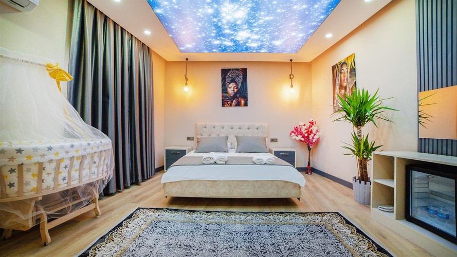 Deluxe Room, City View