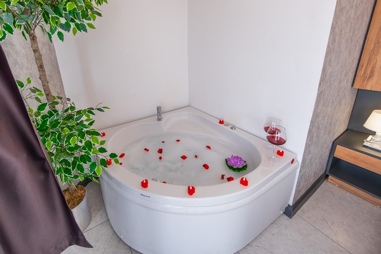 Deluxe Suit Oda (Jakuzi)