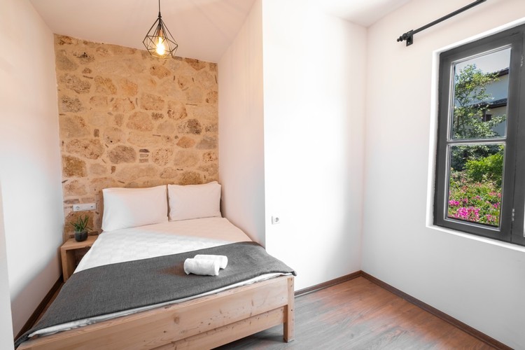 Comfort Suite Room (3 Person)