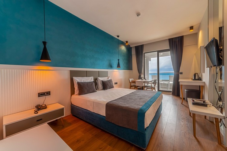 Corner Suite Room, Sea View