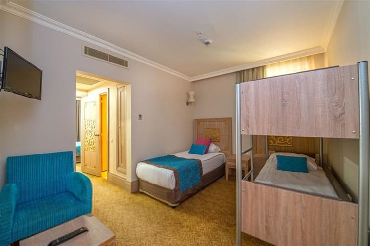 Ranzalı  Oda Kara Manzaralı