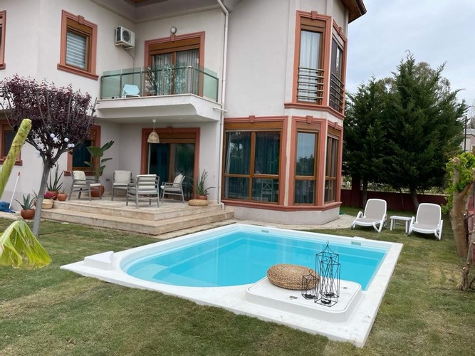 Deluxe Villa Oda, Havuz Manzaralı