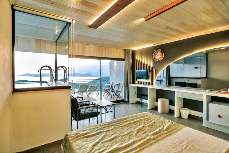 Superior Suit Oda, Deniz Manzaralı