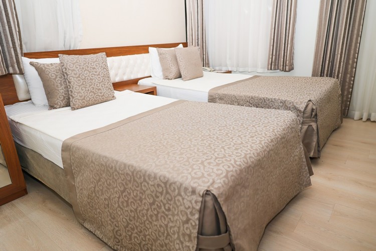 Standard Room, Land View