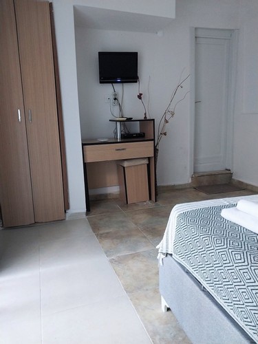 Economy Room, Garden View