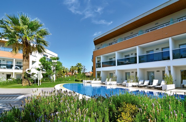 Standart Oda, Havuz Manzaralı