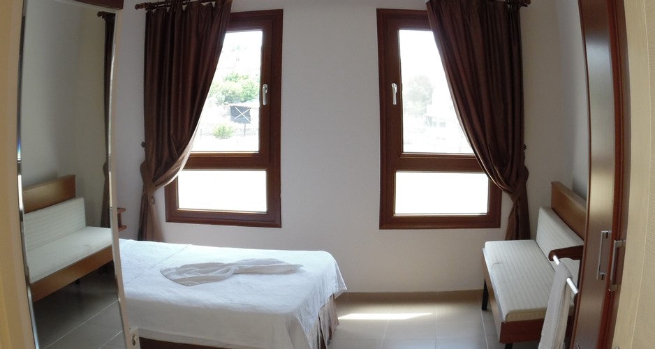 Family Room (4 Person)