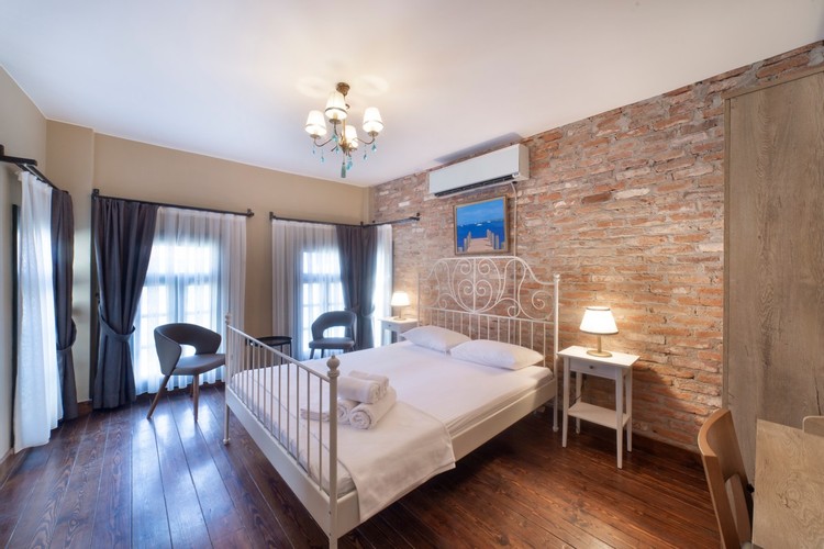 Aile Suit Odası (Balkonlu)