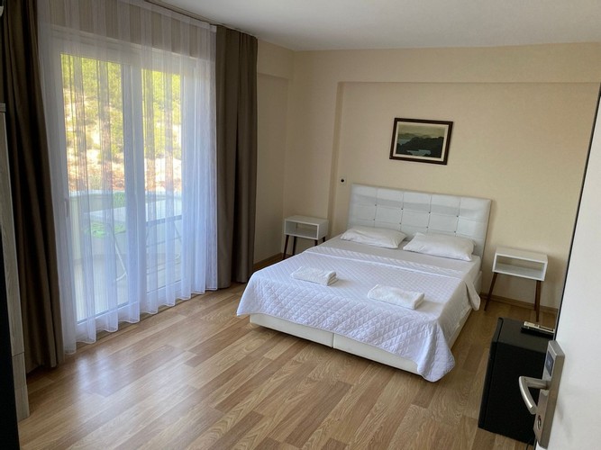 Apartment Flat (Balcony)