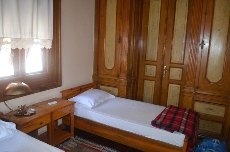 Standard Room (3 Person)