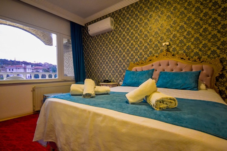 Standart Oda, Havuz Manzaralı