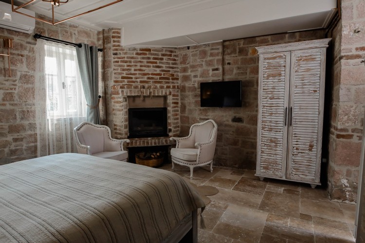 Bahçeli Oda, Bahçe Manzaralı