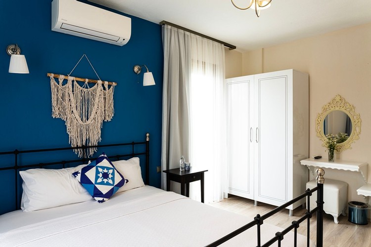 Deluxe Room (Balcony)