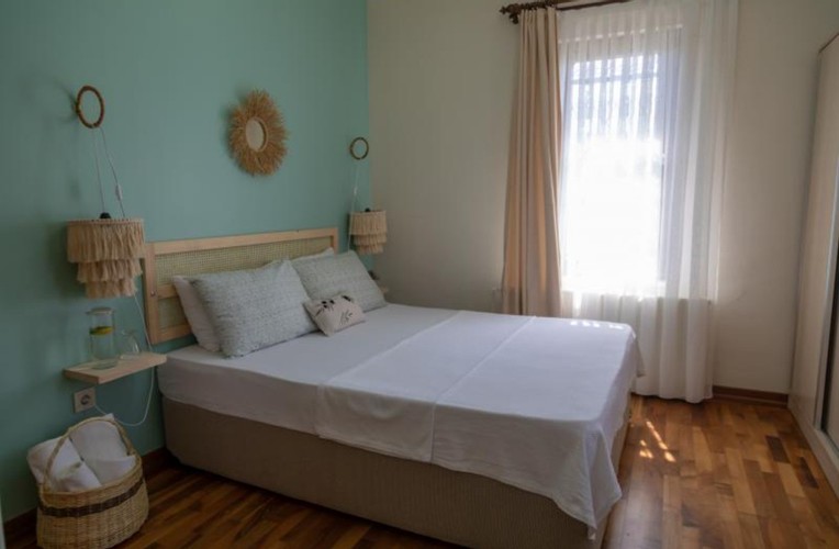 Comfort Room, Forest View