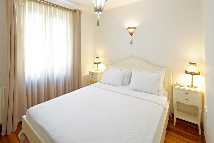 Classic Room, Land View