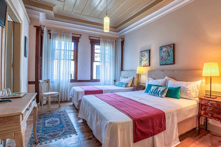 Standard Room (3 Person)