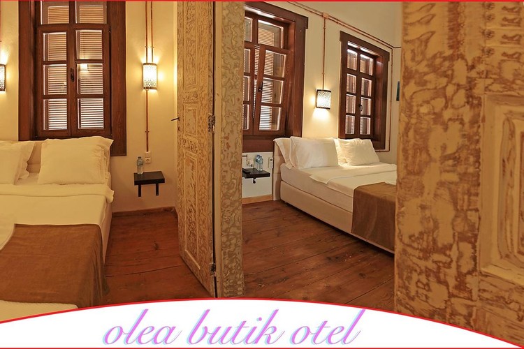 Deluxe Room (4 Person)