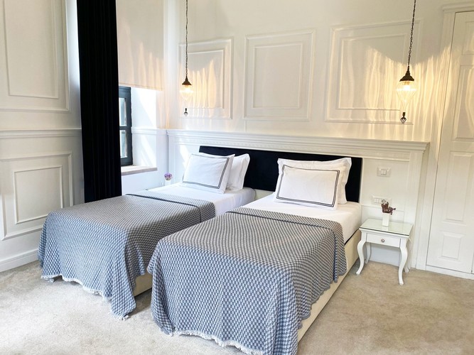 Superior Room (3 Person)