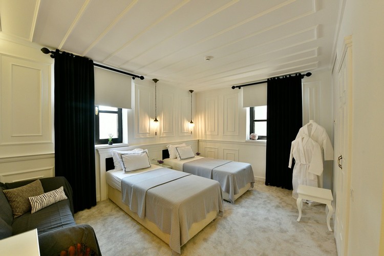 Deluxe Luxury Oda (3 Kişilik)