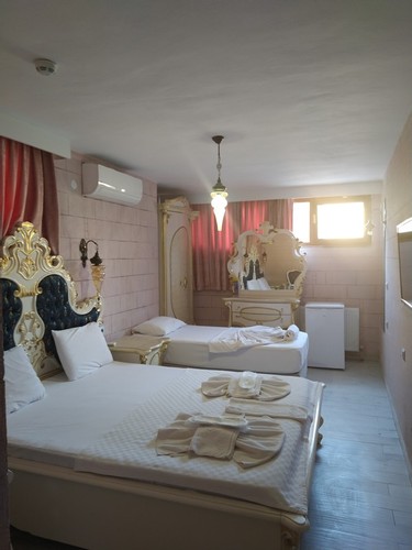 Deluxe Oda (3 Kişilik)