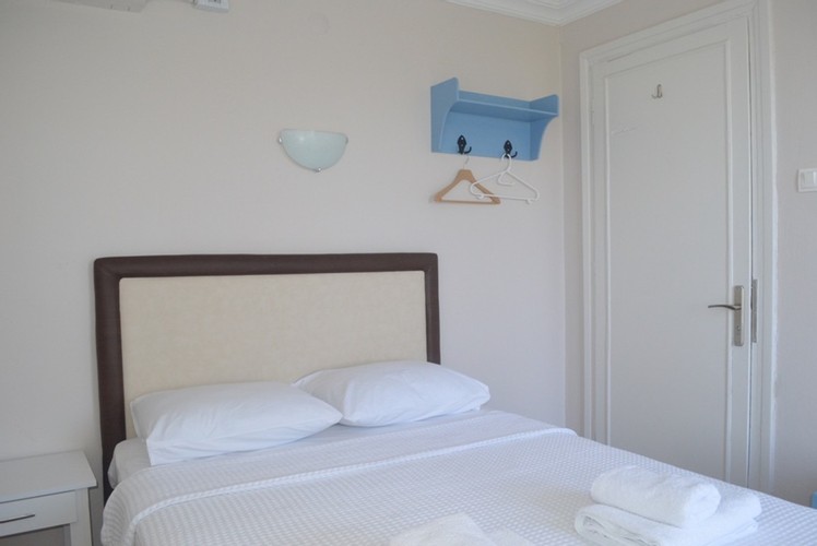 Standard Room (1 Person)