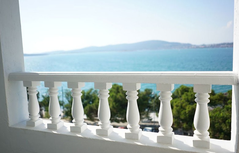 Superior Oda, Kısmi Deniz Manzaralı