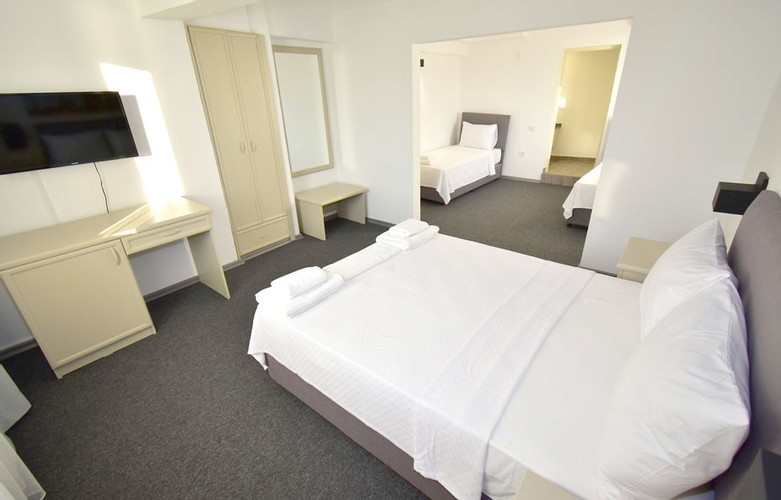 Superior Oda, Kara Manzaralı (4 Kişilik)