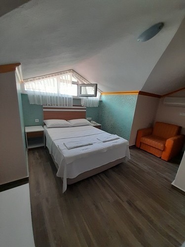 Çatı Teras Katı Oda