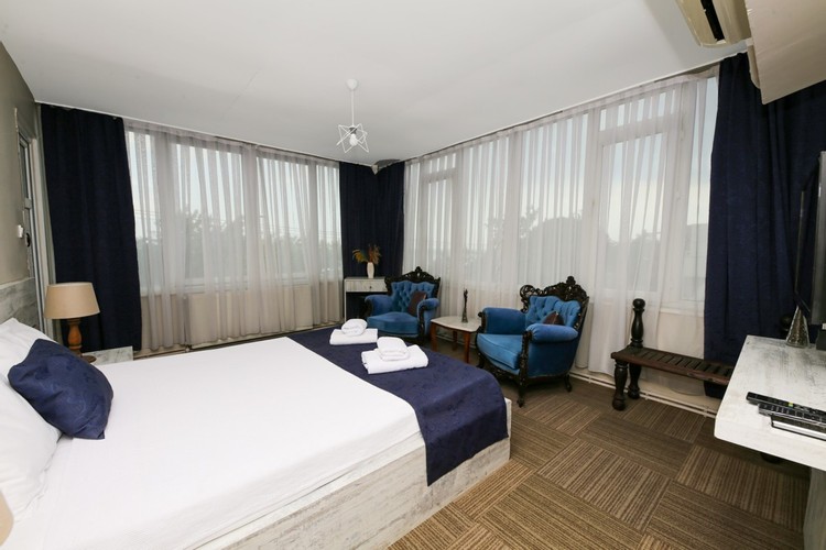 Aile Deluxe Odası, Deniz Manzaralı (5 Kişilik, Balkonlu)