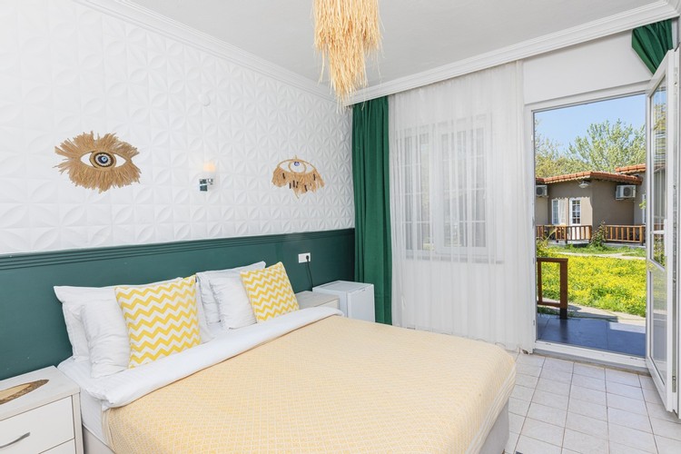 Standard Room, Garden View