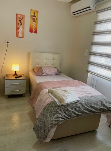 Standard Room (1 Person)