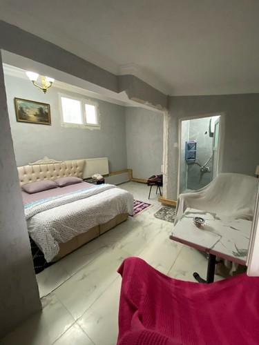 Large Business Oda, Göl Manzaralı