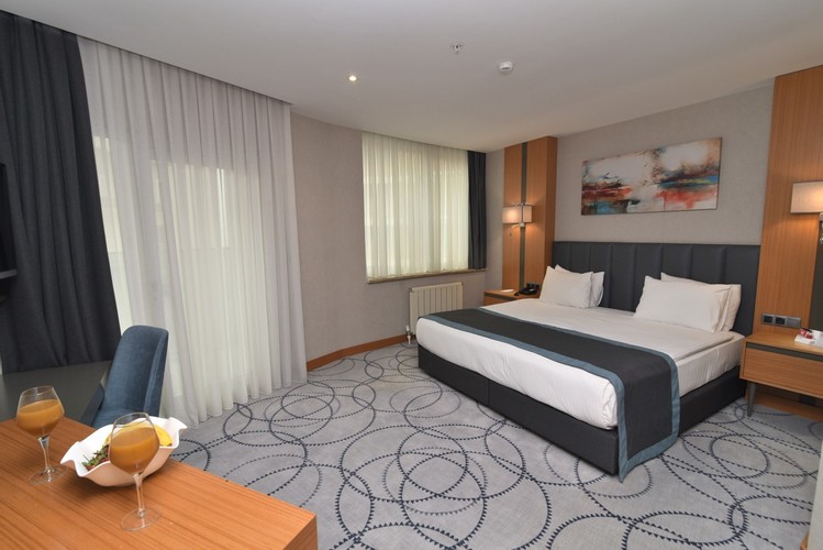 Deluxe Balkonlu Oda (Balkonlu)