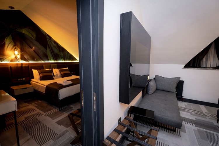 Aile Odası, Dağ Manzaralı