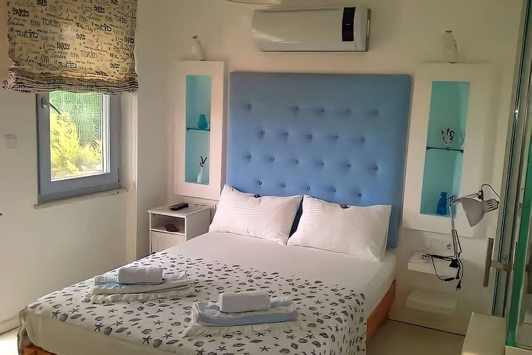 Family  Room (3 Person)