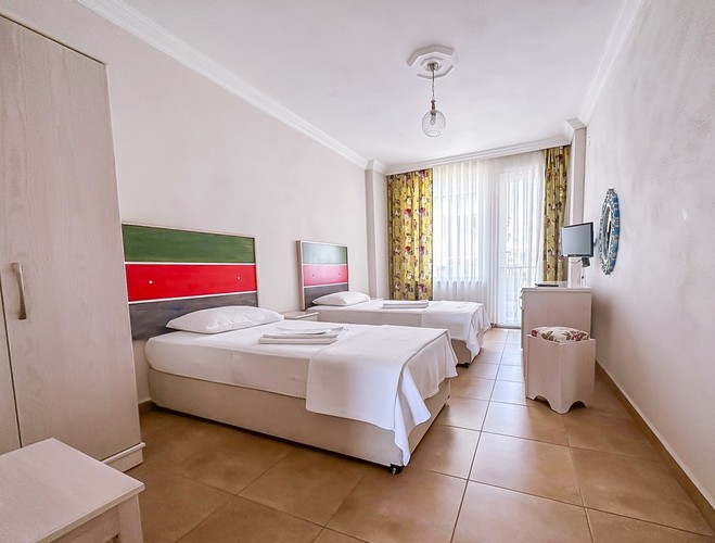 Iki Ayrı Yataklı Oda, Şehir Manzaralı