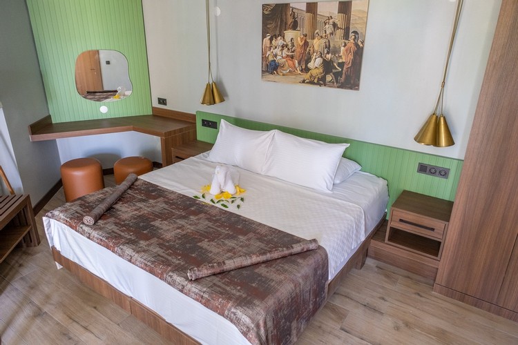 Family Deluxe Room (Balcony)