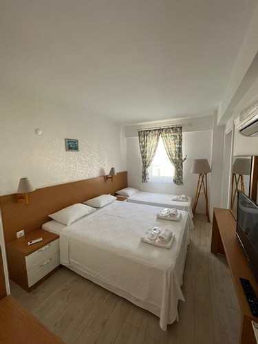 Standard Room (3 Person)