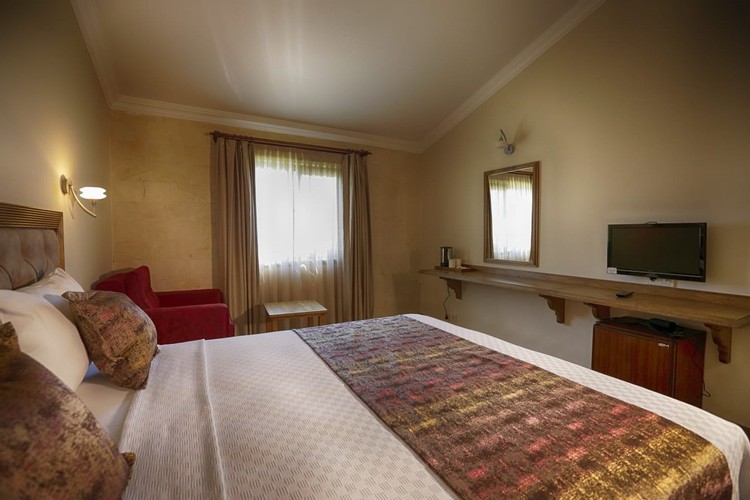 Standart Oda, Göl Manzaralı