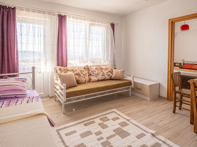 Aile Suit Odası, Deniz Manzaralı (Balkonlu)