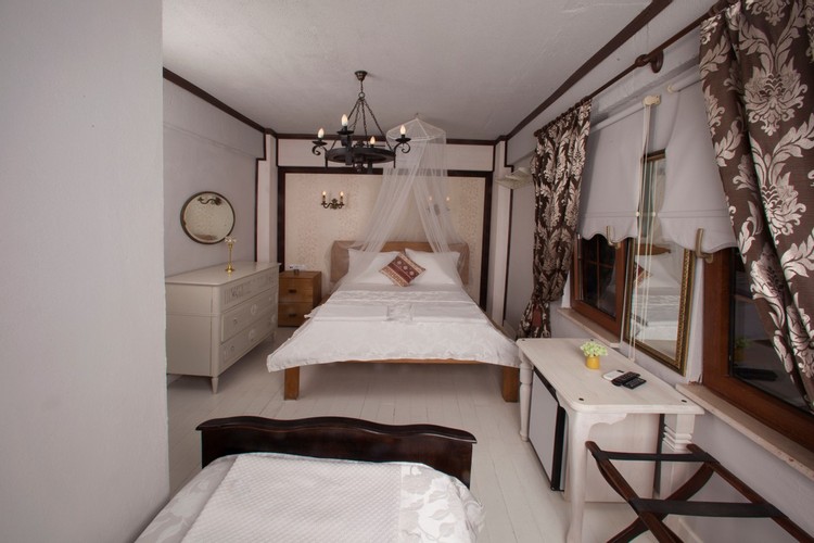 Standard Room (3 Person)