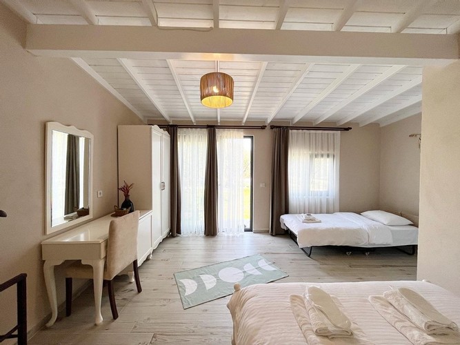 Standard Room (3 Person)